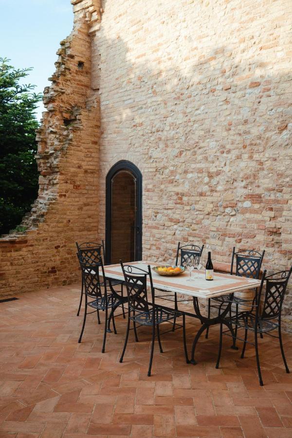 Palazzo La Torre Hotel Moresco Bagian luar foto