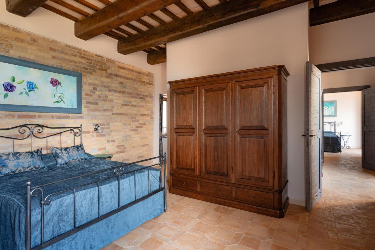 Palazzo La Torre Hotel Moresco Bagian luar foto