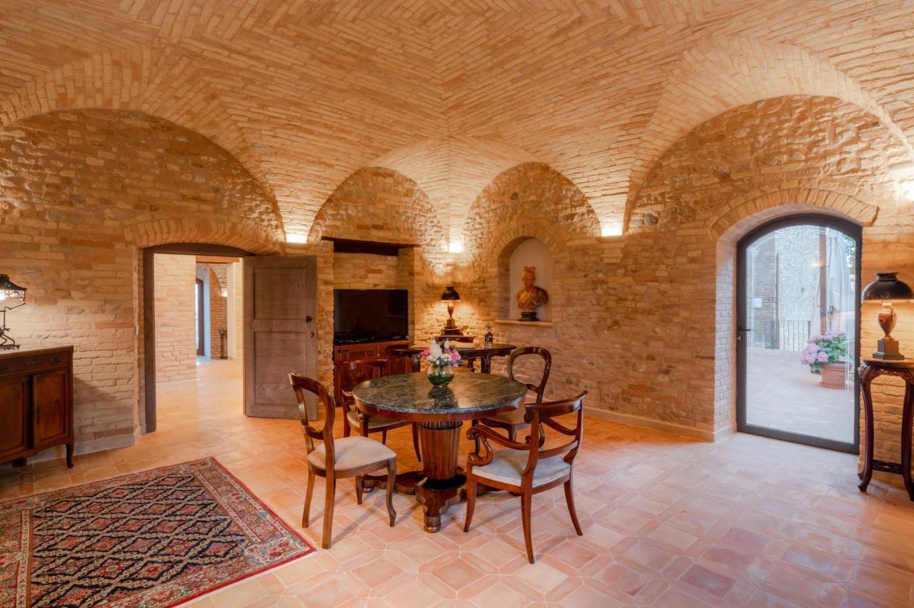 Palazzo La Torre Hotel Moresco Bagian luar foto